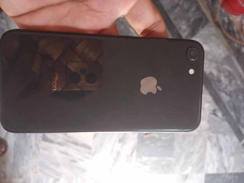 Apple iPhone 8 0