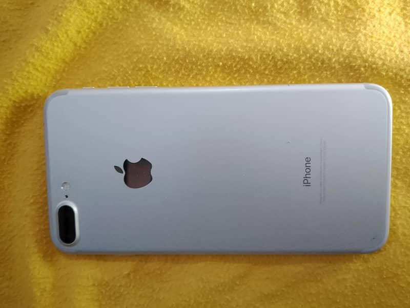 Apple iPhone 7 Plus 4