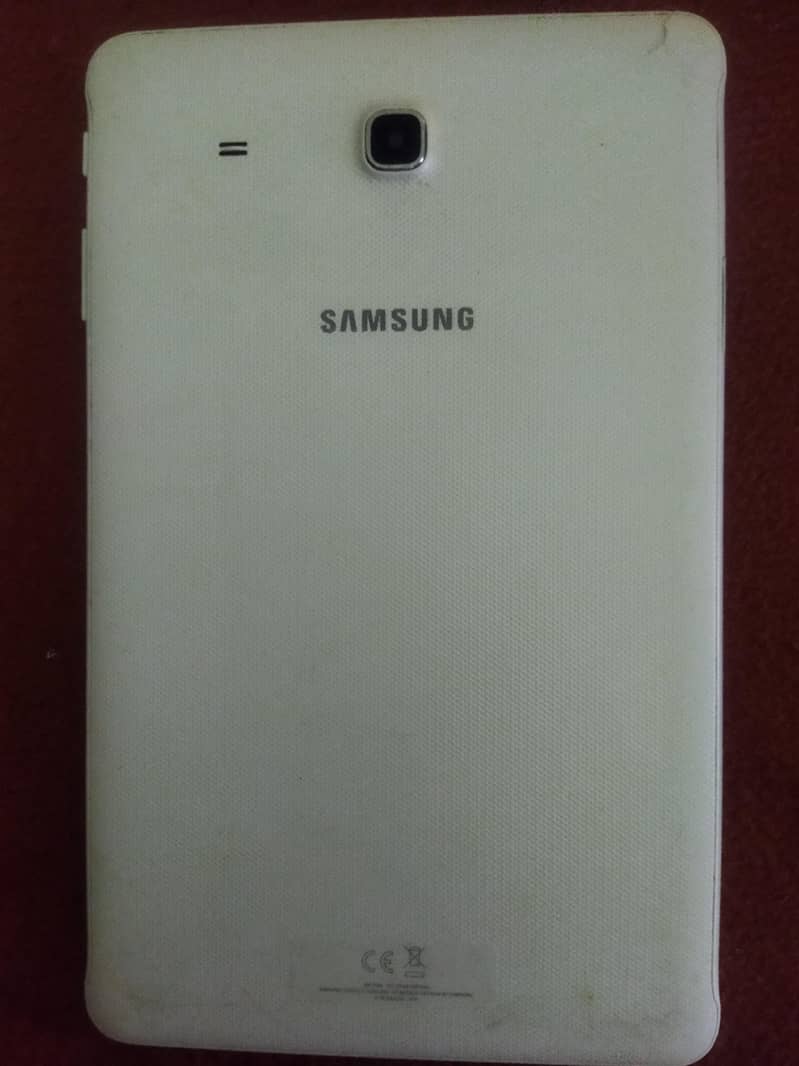 Sumsung galaxy Tab E 0