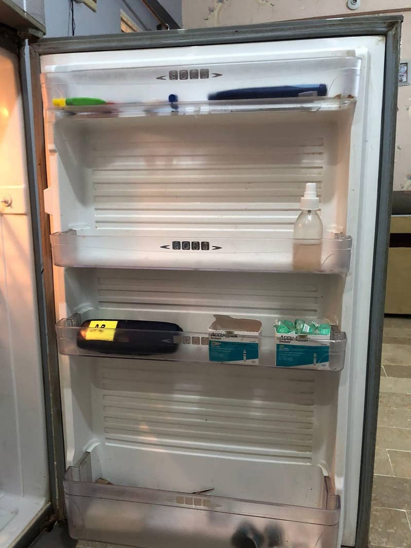 refrigerator 4