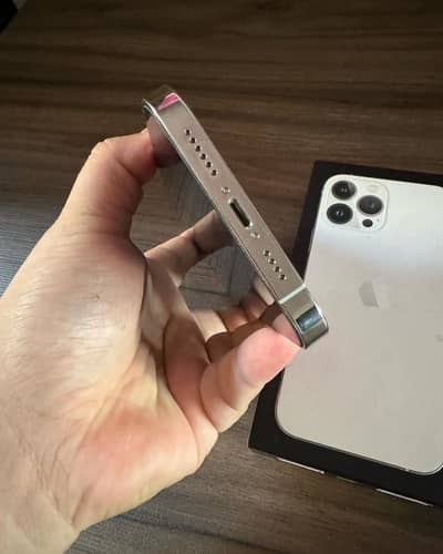 Apple iPhone 13 Pro Max factory unlock