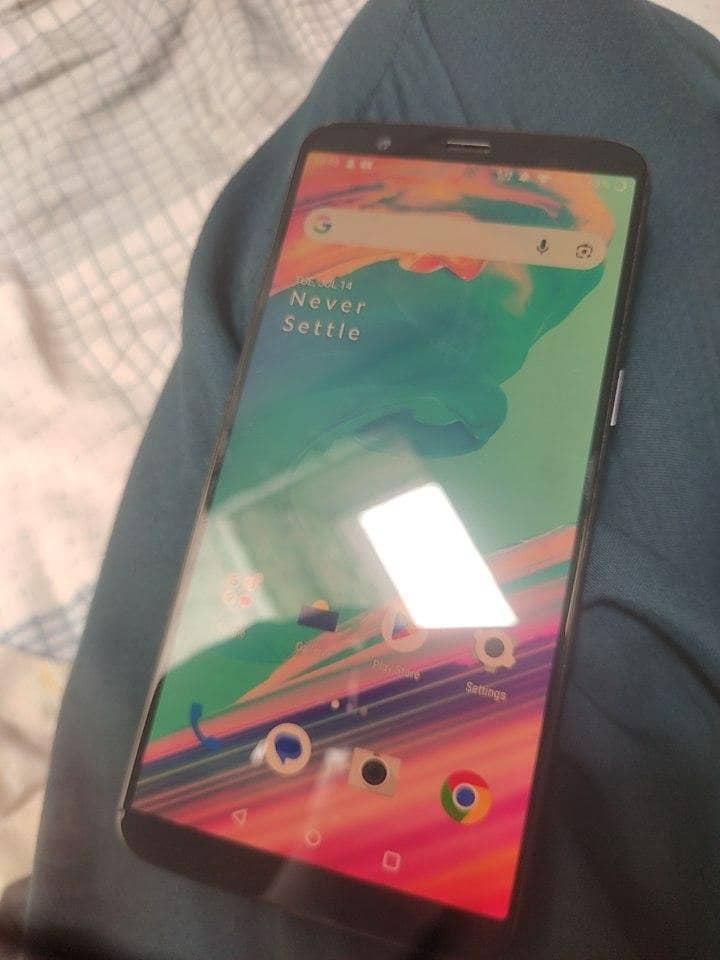 One Plus 5T 1