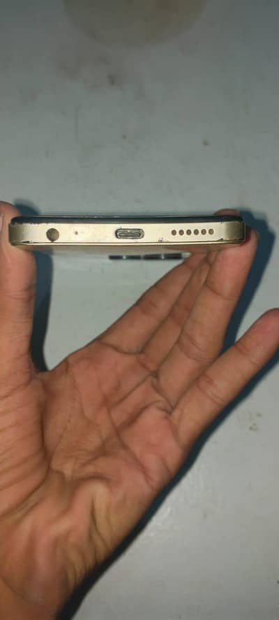 Tecno 20c