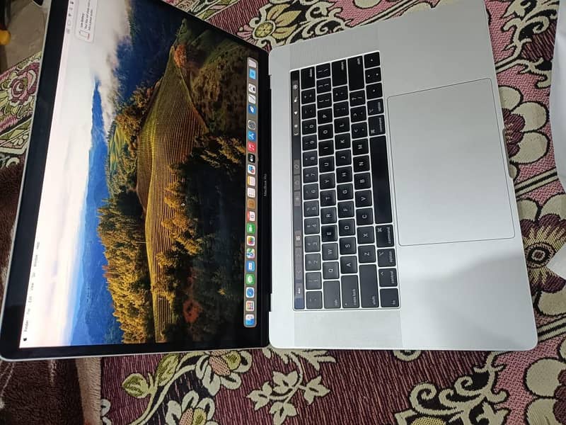 Apple MacBook Pro 2019 | Excellent Condition | Original Charger 9