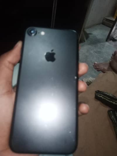 Apple iPhone 7