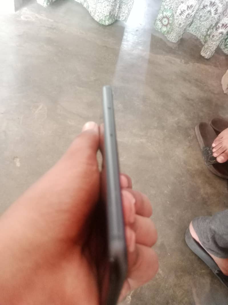 Apple iPhone 7 7