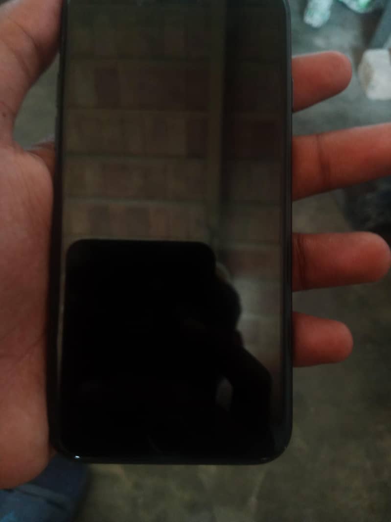 Apple iPhone 7 10