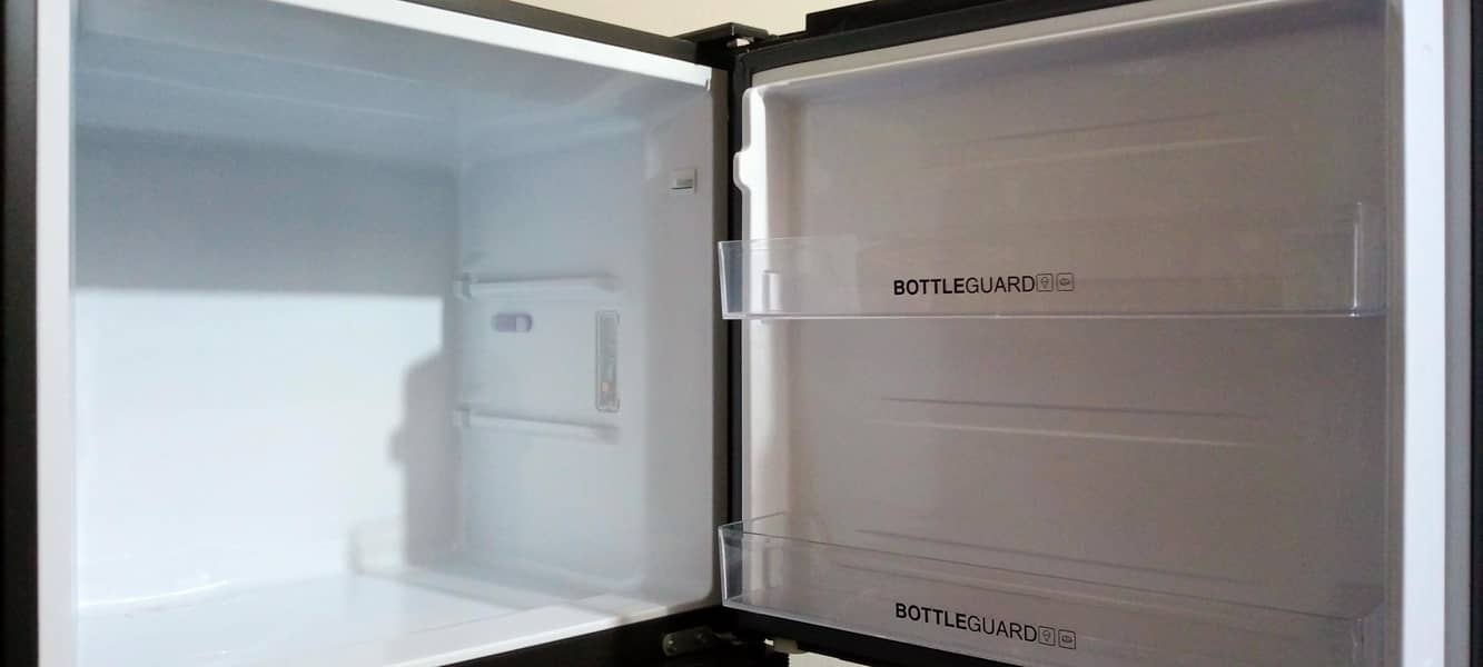 Refrigerator 4