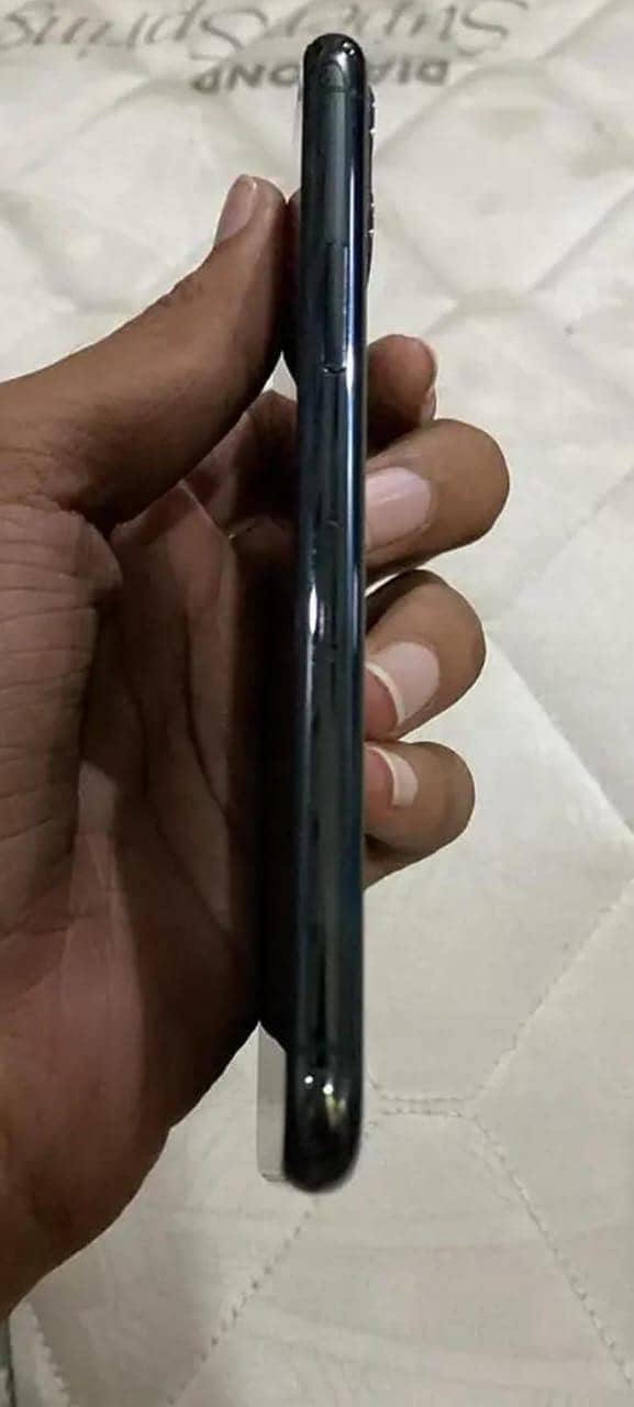 Iphone 11 pro 1