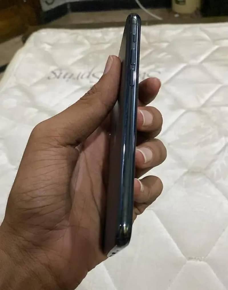Iphone 11 pro 3