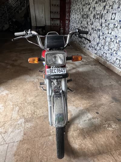 Honda 7D 7t Bike new condition