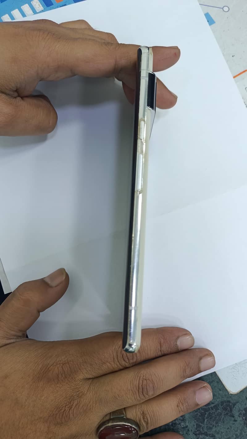 Google Pixel 6 Pro 4