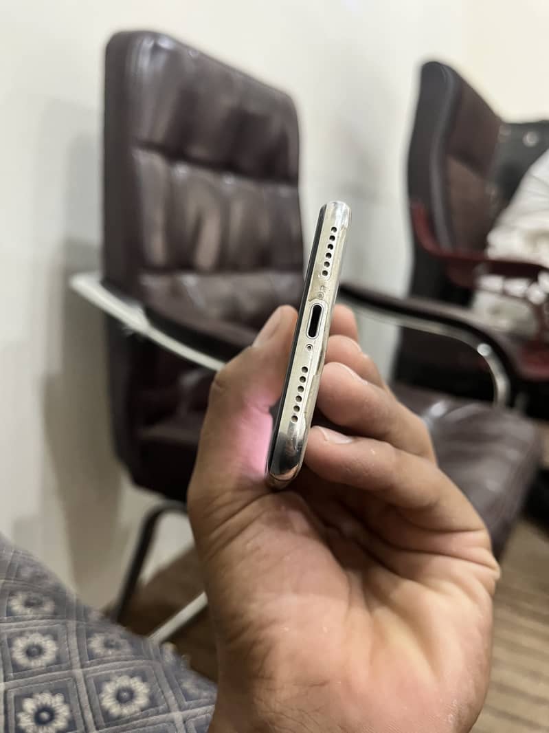 Apple iPhone X 1