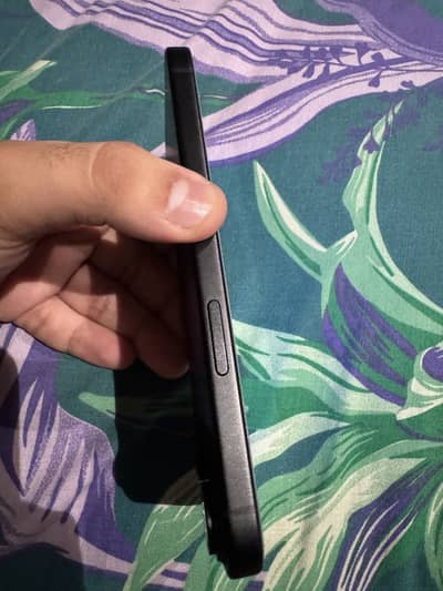 Apple iPhone 15