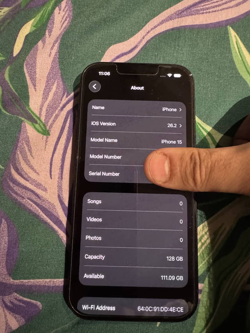 Apple iPhone 15 5