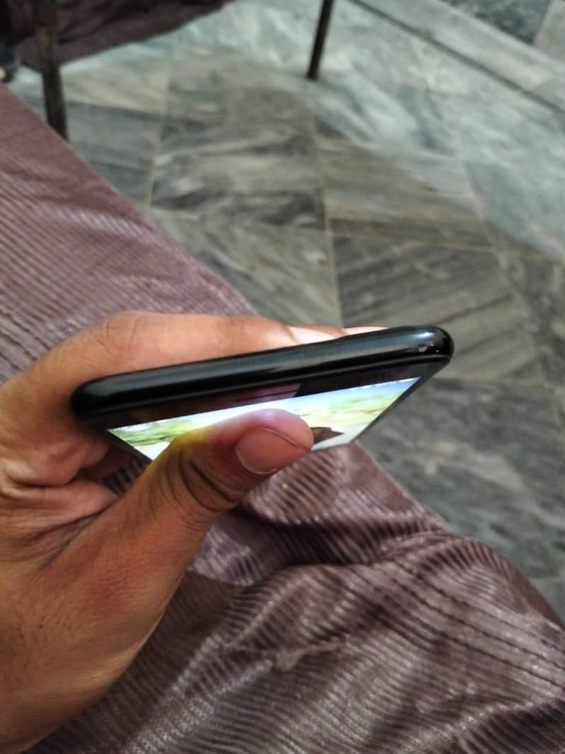 Apple iPhone 7 Plus 6