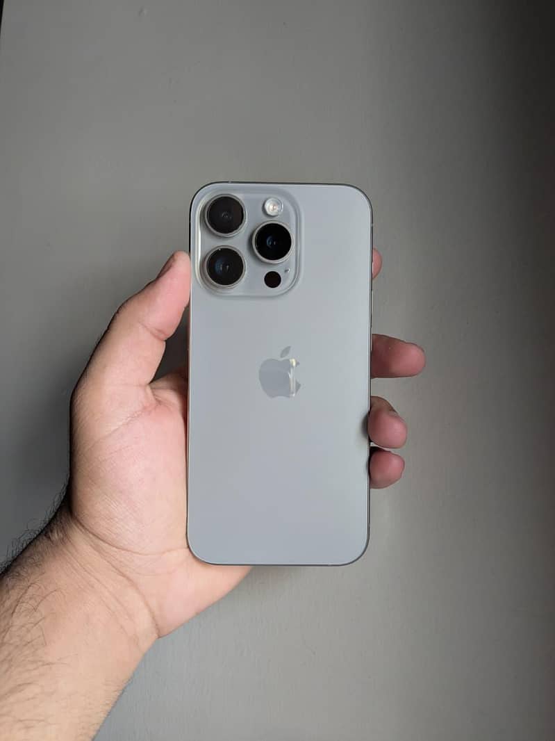 iPhone 15 Pro 0