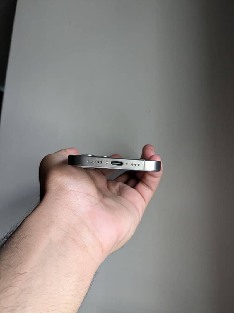 iPhone 15 Pro 2