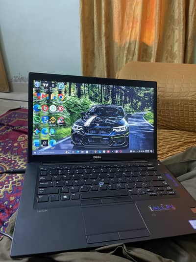 Dell Core i7 6th Generation Laptop (8GB RAM / 256GB SSD)