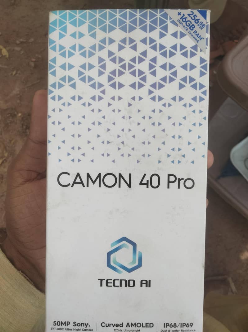 Tecno CAMON 40 Pro 0