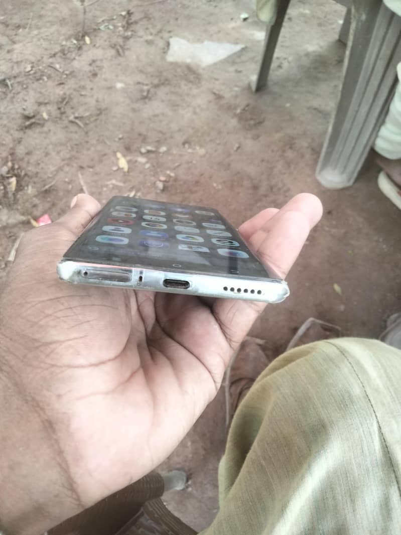 Tecno CAMON 40 Pro 5