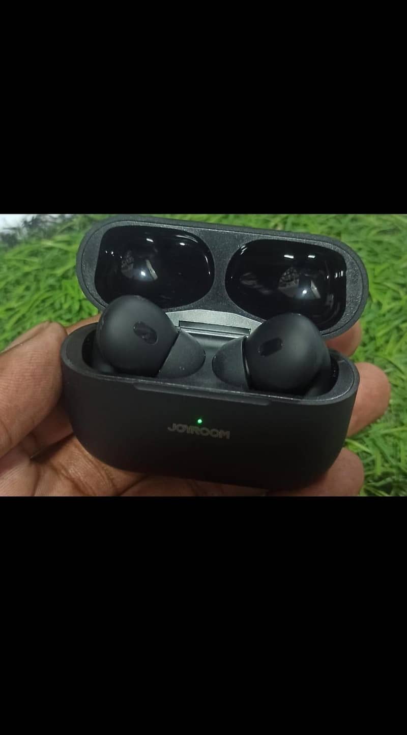 Earbuds 2