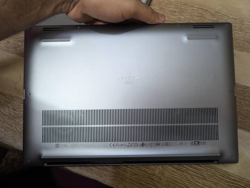 Dell Precision 5480 3