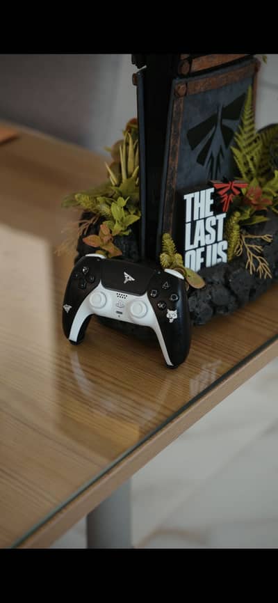 Collector’s Edition PS5 - The Last of Us Custom PlayStation 5