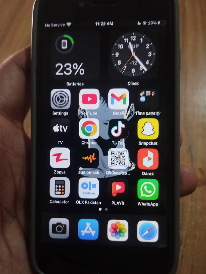 Apple iPhone 7 4