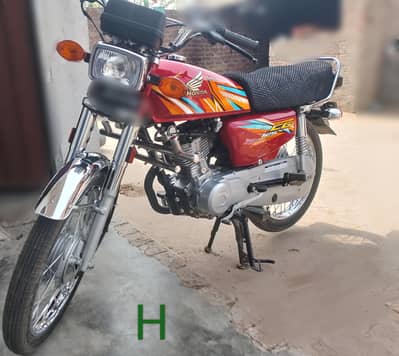 good looking Honda 125