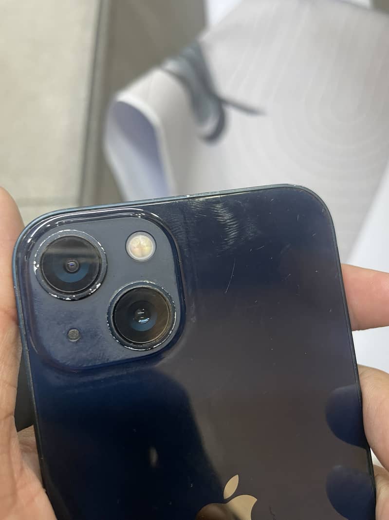 Apple iPhone 13 1