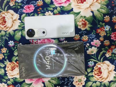 Vivo V40 5g 12gb ram 256gb rom with box charger0345/5024/921