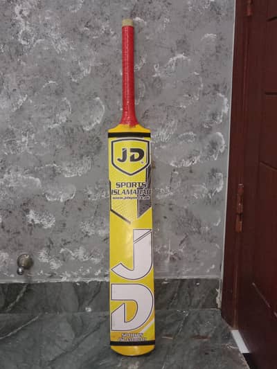 JD official cricket bat With 2 new Tape balls