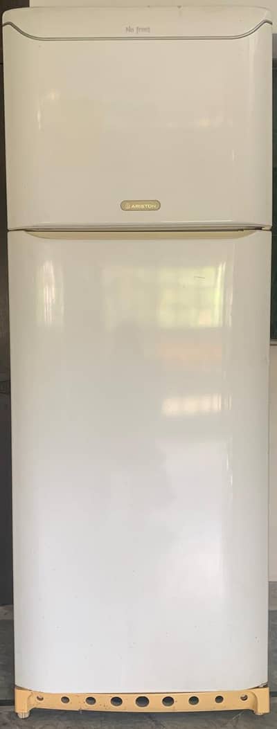 Airton Non frost fridge