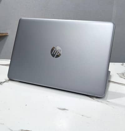 HP 250 G6 – Slim, Smart & Reliable Performance 