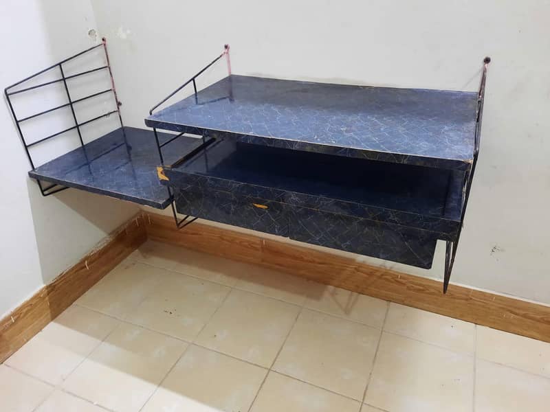 computer trolly 0