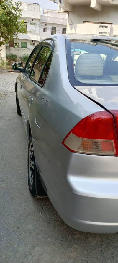 Honda Civic EXi 2005
