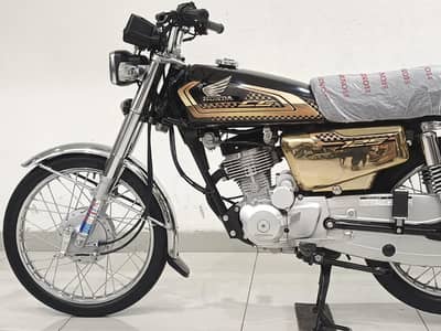 Honda CG 125 2025 Model Golden Edition
