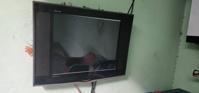 LCD TV for sell urgent No issues