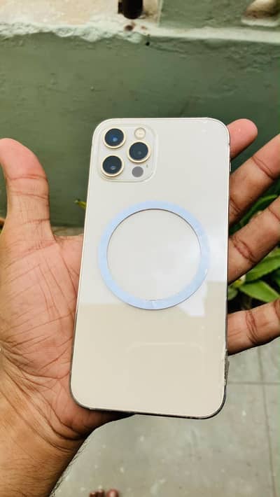 Apple iPhone 12 Pro