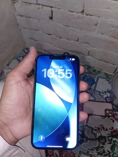 Apple iPhone 13
