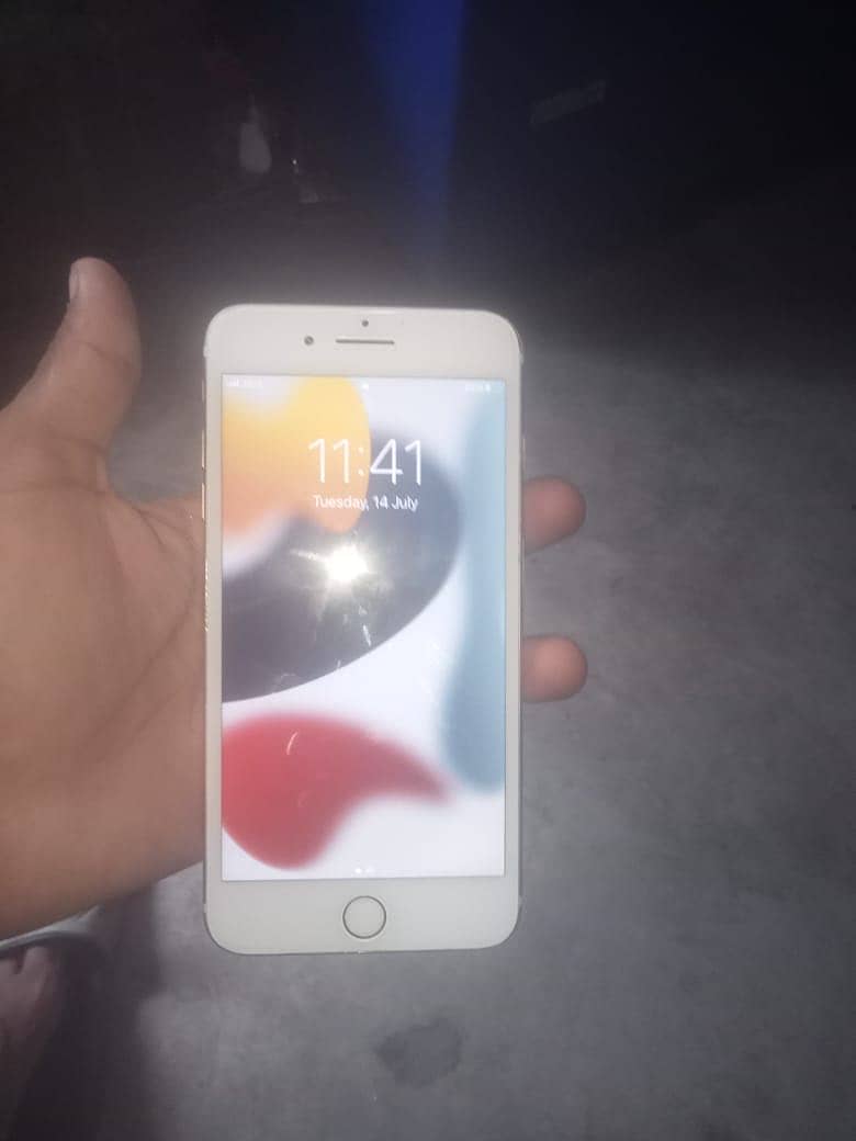 Apple iPhone 7 Plus 2