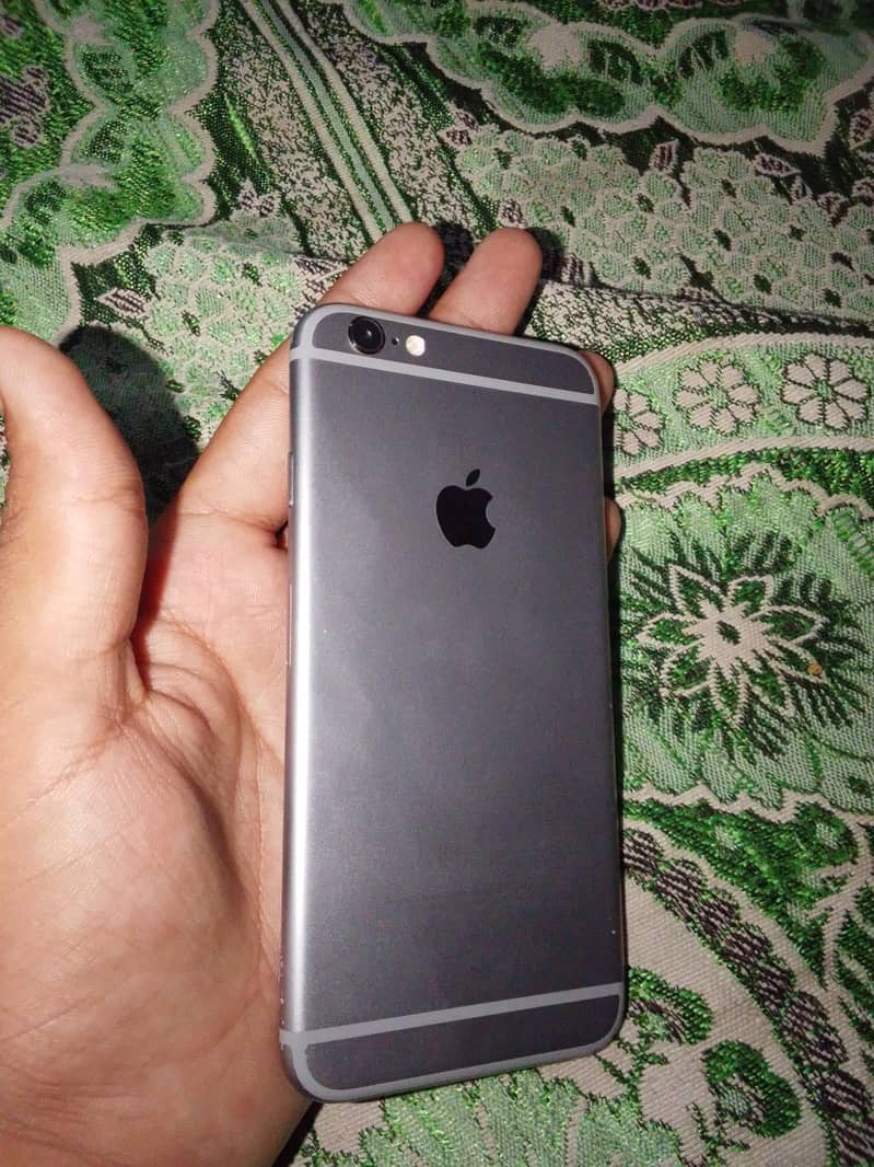 Apple iPhone 6 0