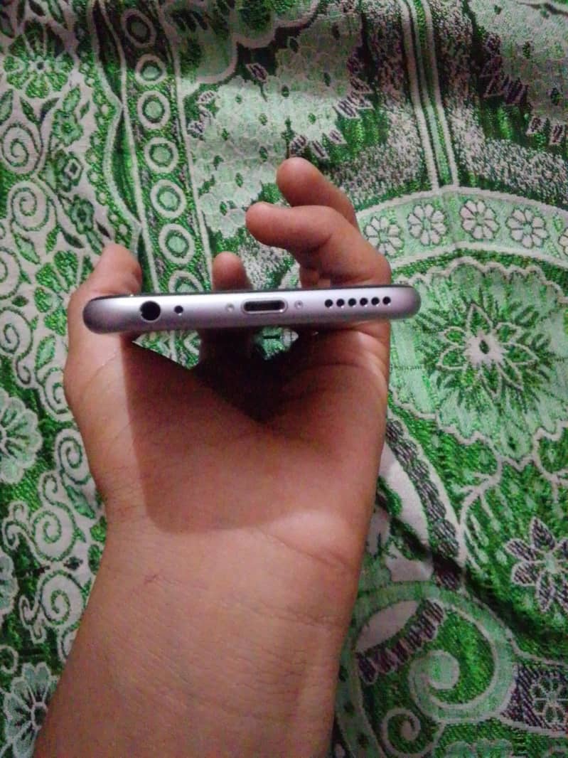 Apple iPhone 6 3