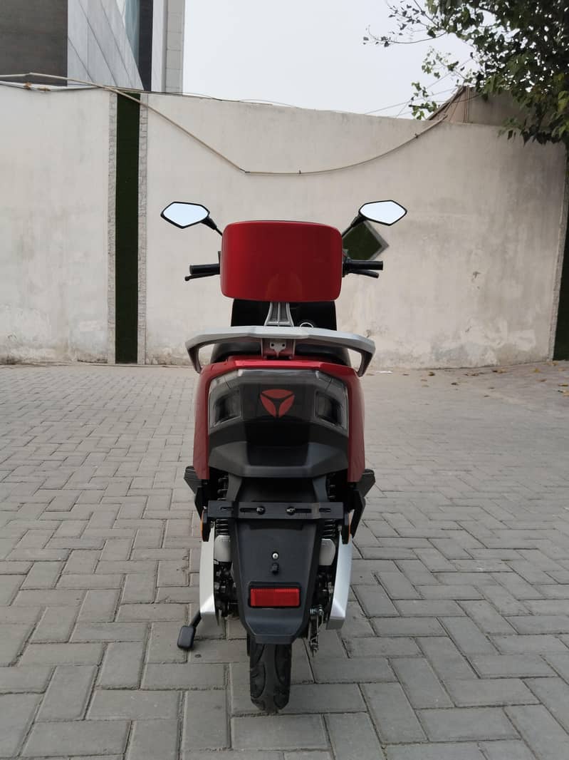 Scooty 3
