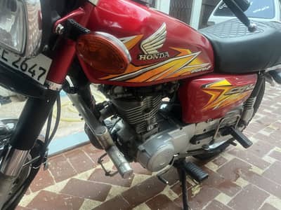Urgent sale need mony neat nd clean bike h 03121405089