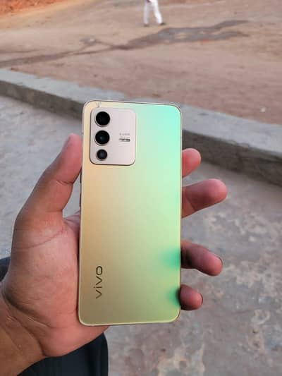 v23 5G 12+12+256 VIP camera hy al ok urgent sel original al