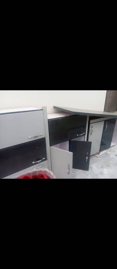 cabinet kitchen