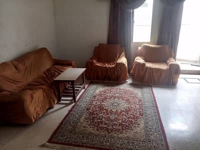5 seater sofa set with Cober+ qaleen