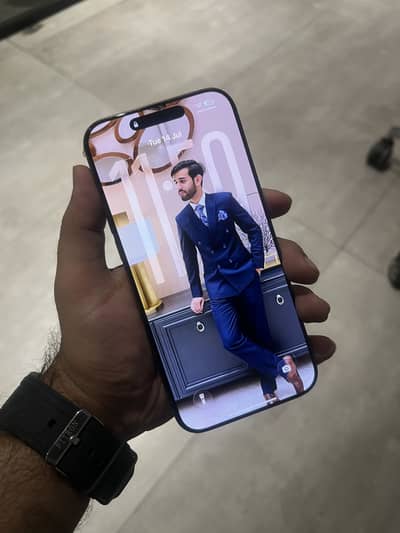 Apple iPhone 16 Pro Max